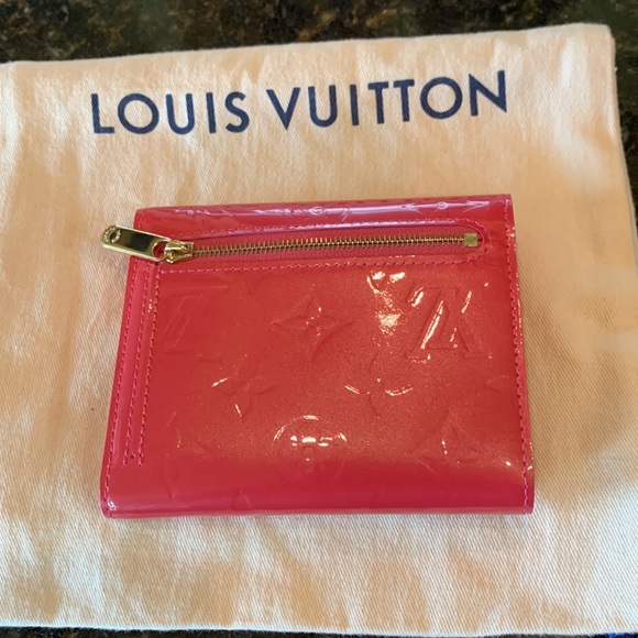 SOLD Louis Vuitton Vernis Koala Wallet - Picture 3 of 17